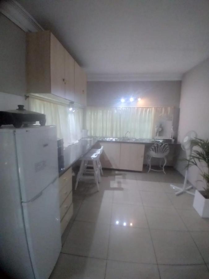 Amethyst Suites Springs  Luaran gambar